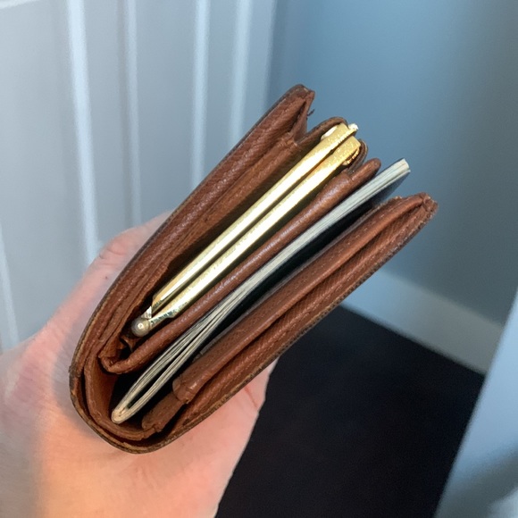 1999 authentic Louis Vuitton kisslock wallet - Picture 4 of 15